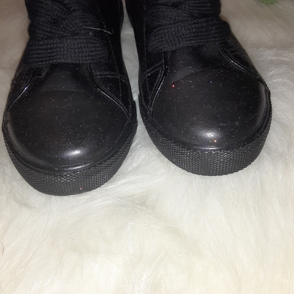 Cat and Jack Girl's Hightop Sneakers Size:1 - Picture 4 of 6